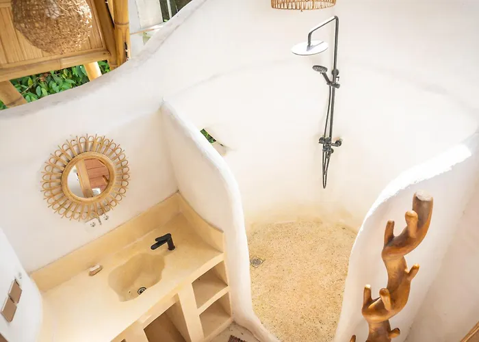 Villa Leon, - The Bamboo Dream *
